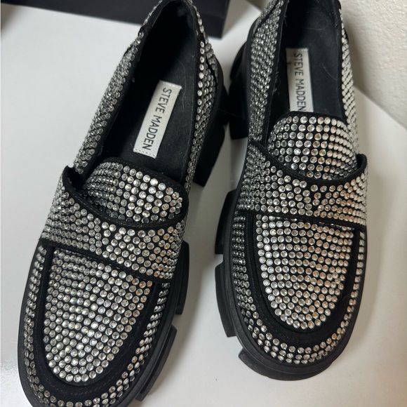 Steve Madden Women's Sparkling Black and Silver Flats - Picture 1 of 5